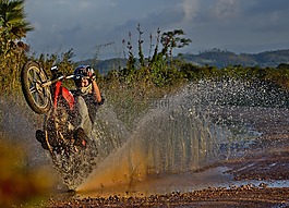 摩托車,啟動(dòng)畫面,水
