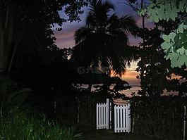 門,夜,戶外
