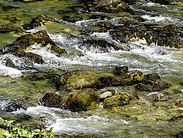 水,溪,河