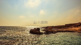 巖質(zhì)海岸,海,下午