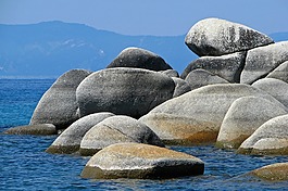 巖,湖,山