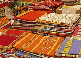 市场,农民和地方市场,纺织的立场