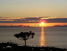 日落,海,側(cè)影