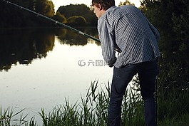 釣魚(yú)者,魚(yú),電壓