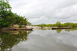 河,船,釣魚(yú)