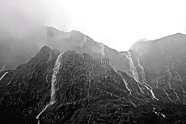 黑色和白色,大瀑布,山