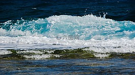 波,砸,海
