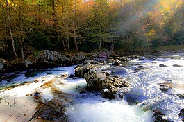 河,山,大瀑布