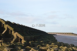 新布賴頓,沃拉西,海灘