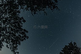 夜晚的天空,繁星點(diǎn)點(diǎn)的天空,飛機(jī)