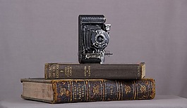 相機(jī),書籍,釀酒