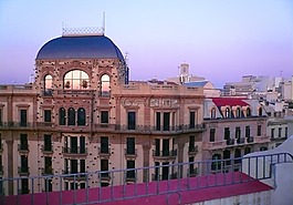 巴塞羅那,建設(shè),西班牙