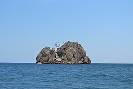 山,山大海,海
