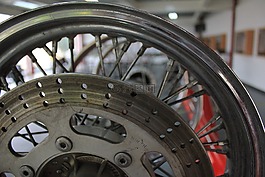 萊茵河,摩托車、 自行車,設施