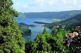 亞速爾群島,葡萄牙,性質(zhì)