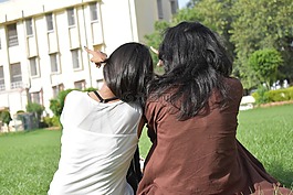 大學(xué)女生,構(gòu)成,方向