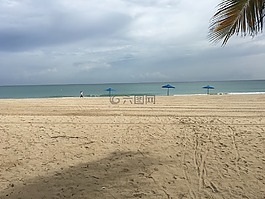 沙摊伞图片_沙摊伞素材_沙摊伞模板免费下载-六图网