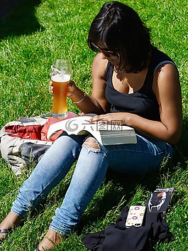 人的,女子,草地