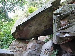 石頭,奧登,大