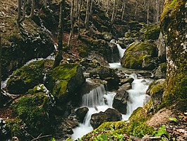 水,山,河