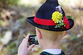 薩爾內(nèi),帽子,服裝