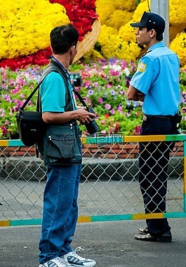 守卫,摄影师,鲜花