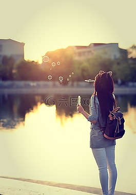 泡泡,夕陽,少女