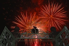 煙花爆竹,哥達(dá),橘園