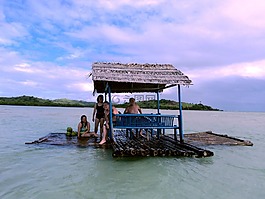 家庭,山寨,浮動的小屋