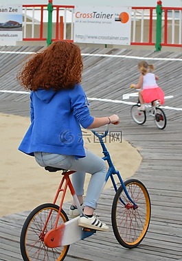騎自行車,女人,人