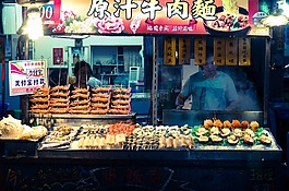 新鮮的出售市場的夜晚,新鮮上市,海鮮