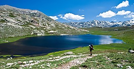 山,徒步旅行,湖