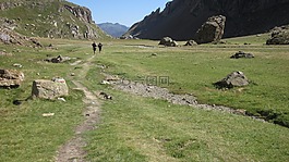 山,阿拉貢比利牛斯,和平
