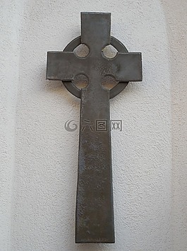 塞爾特,交叉,宗教