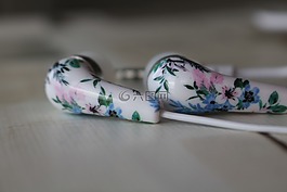 頭戴耳機(jī),白,鮮花