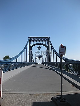 凱撒威廉橋梁,威廉港,橋