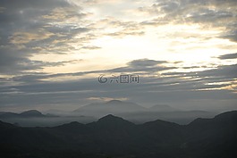 tlapa de comonfort,小山,云