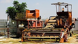 聯(lián)合收割機(jī),生疏,老