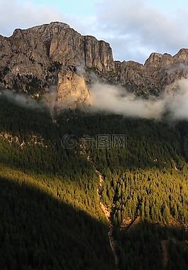 山,白云岩,灯