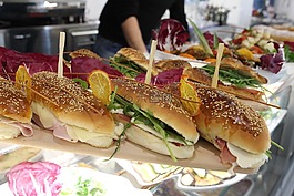 三明治,開胃酒,午餐