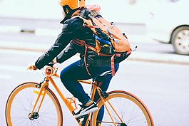 自行車,? 唐森,騎單車的男子