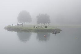有霧的早晨漁夫,湖,自然