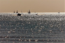 海,小船,日落