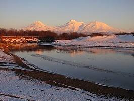 火山,白雪皚皚的群山,頂點