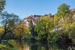 图宾根,城堡hohentübingen,neckar 前面