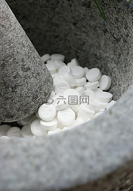 schuessler,礦物質,替代藥物