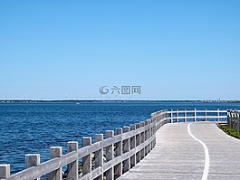 水,橋,線索