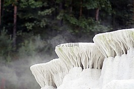 溫泉浴,鹽山,鹽丘