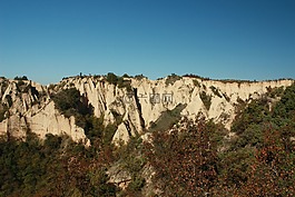 梅爾尼克,金字塔,巖