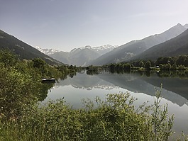 山,湖,鏡子